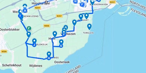 tractoroptocht ten bate van een goed doel — festival in Enkhuizen